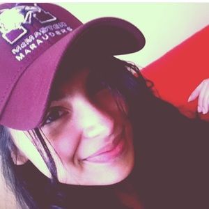 Meet your Posher, Kathia